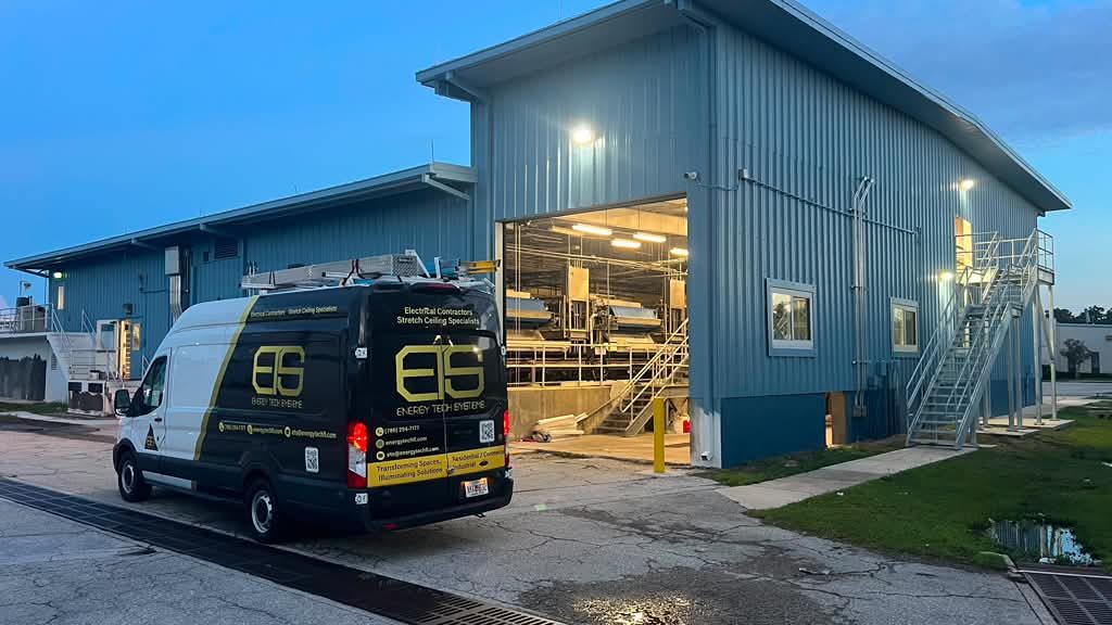 Industrial building, exterior lighting